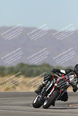 media/Oct-13-2025-Moto Forza (Mon) [[a66d839500]]/4-C Group/Session 3 (Turn 16)/